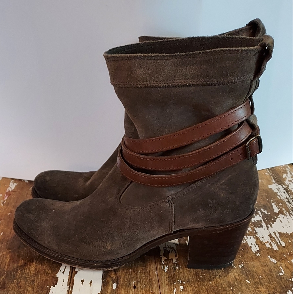Frye Strappy Short Boot Size 9.5